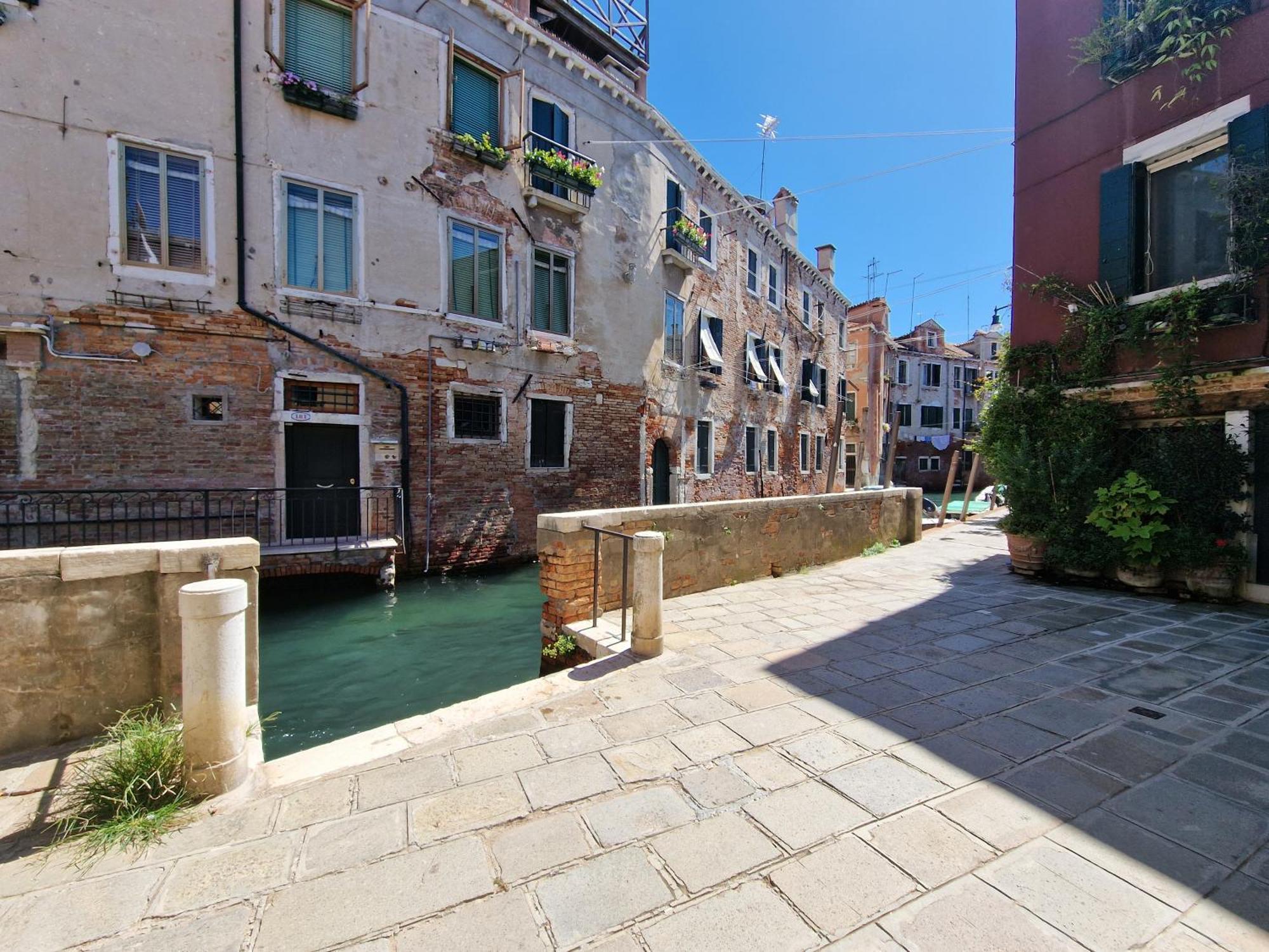 Veneziacentopercento Apartments & Rooms Bagian luar foto